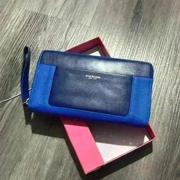 Isaac Mizrahi gorgeous wallet - Picture 2 of 5